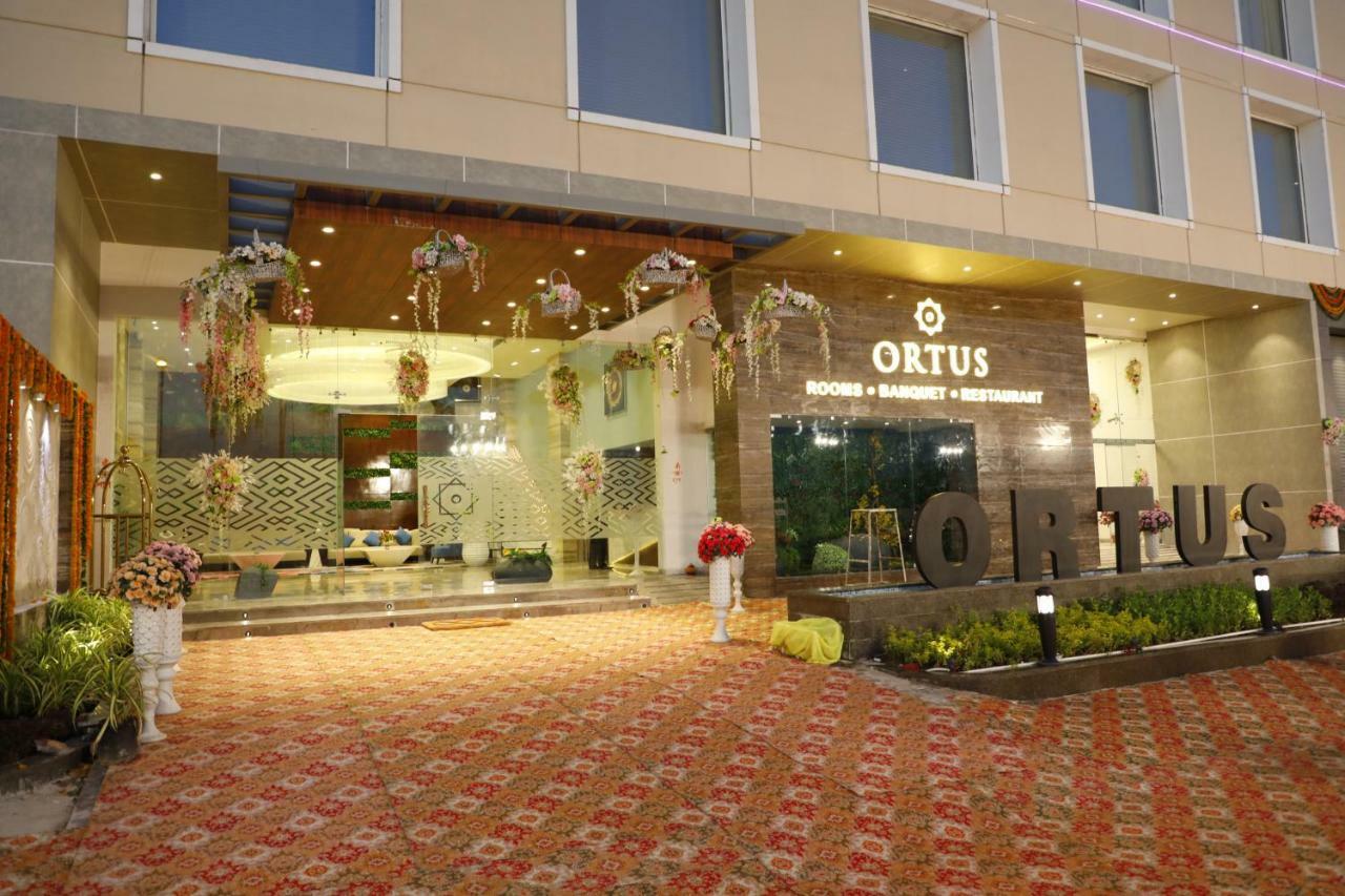 Hotel Ortus Kota  Exterior photo